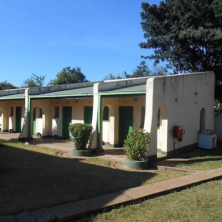 Victoria Falls Budget Hotel 외부 사진