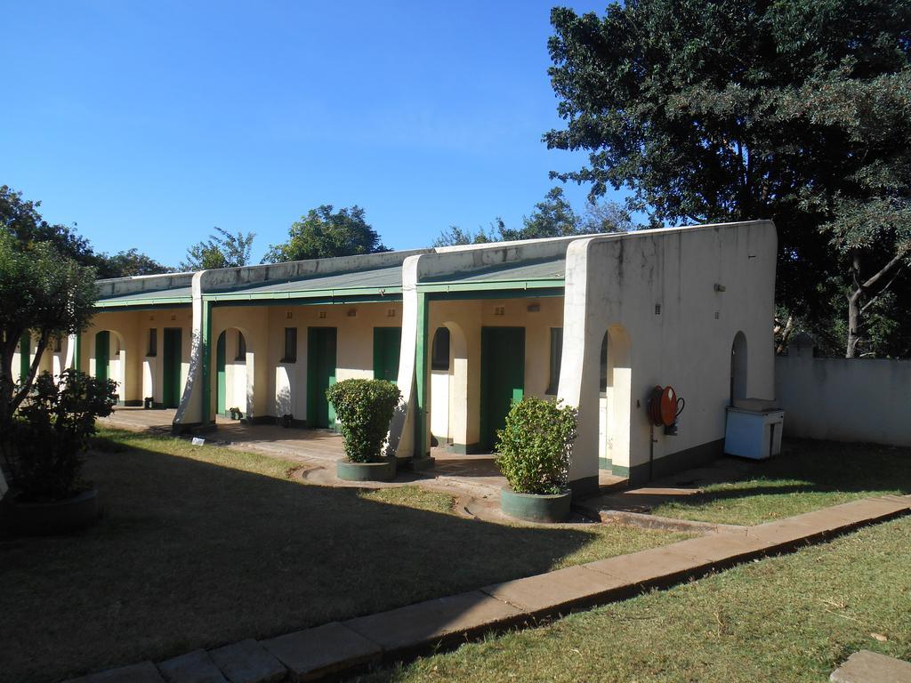 Victoria Falls Budget Hotel 외부 사진