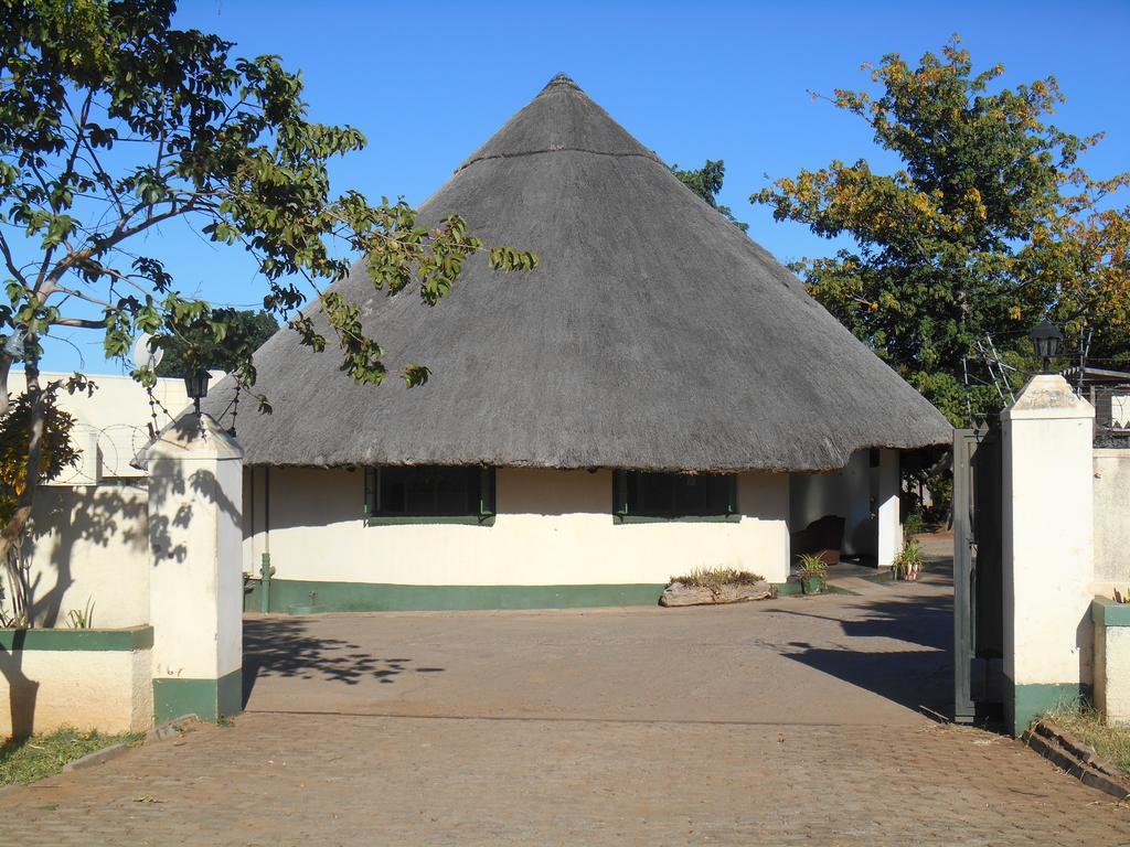 Victoria Falls Budget Hotel 외부 사진